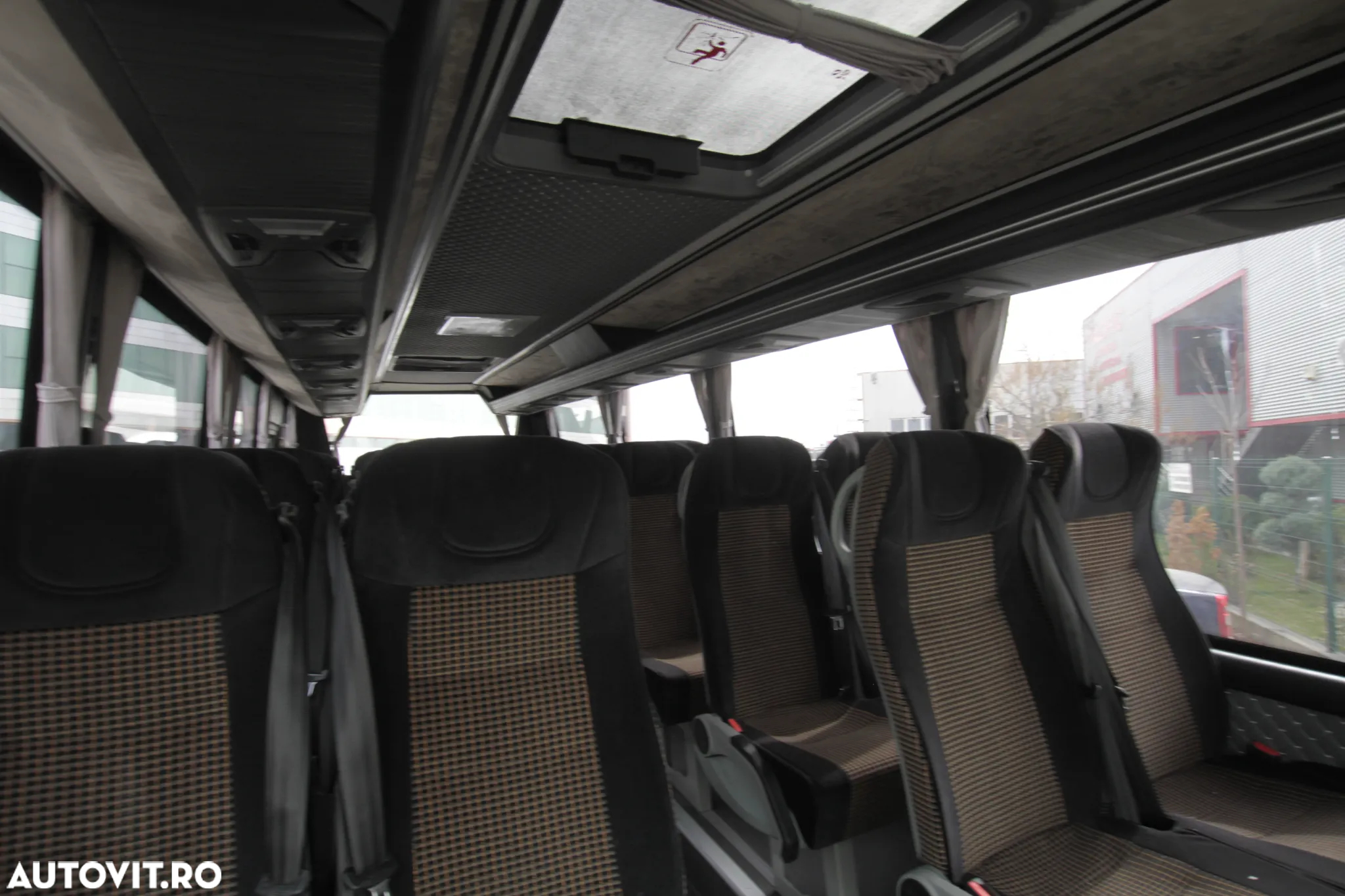 Iveco 70C18 29+1+1 locuri - 12