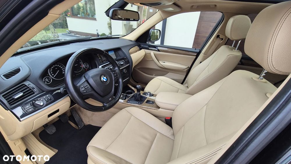 BMW X3 20d xDrive - 24