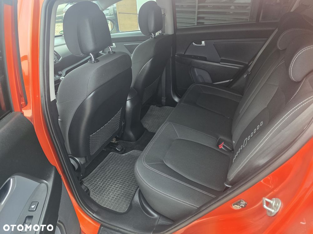 Kia Sportage 1.6 GDI 2WD Fifa World Cup Edition - 12