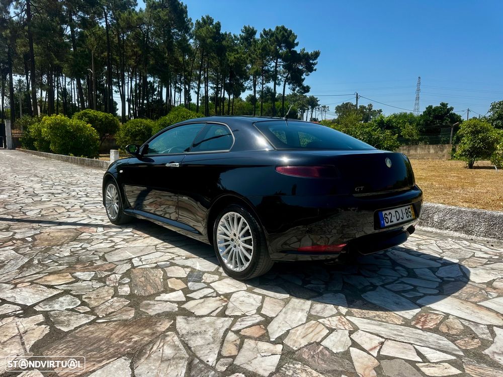 Alfa Romeo GT 1.9 JTD M-JET - 4