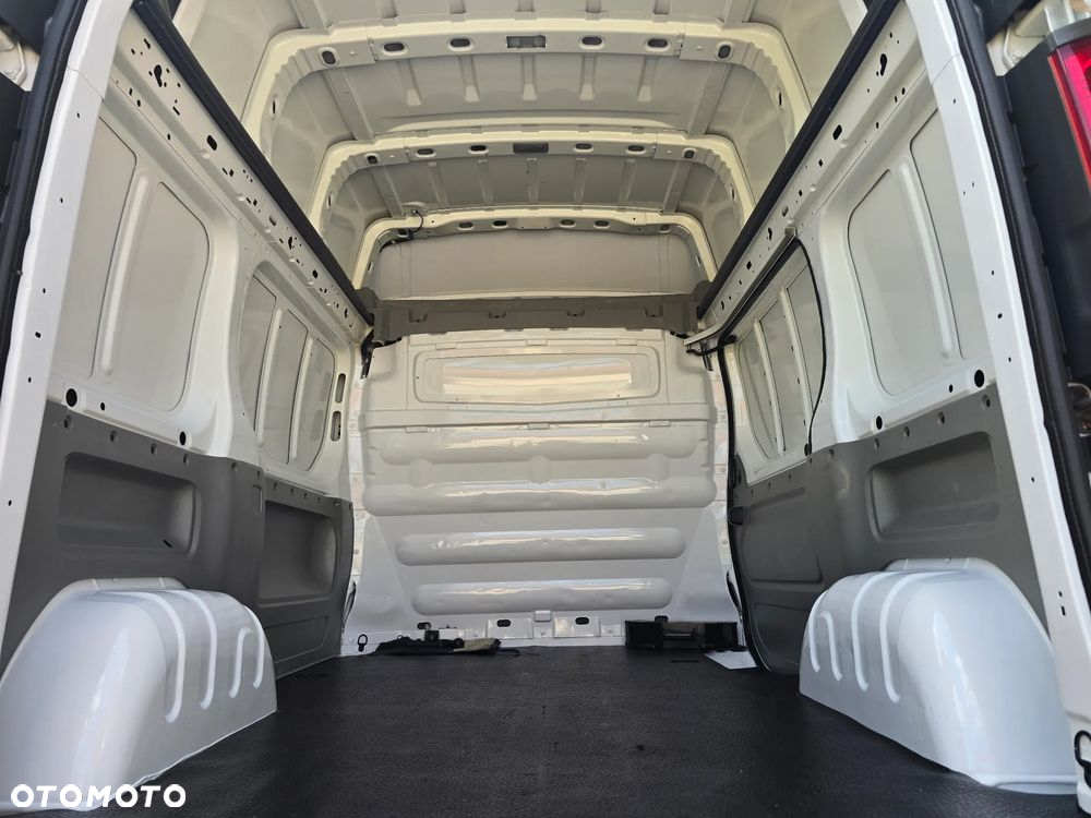 Opel Vivaro - 40