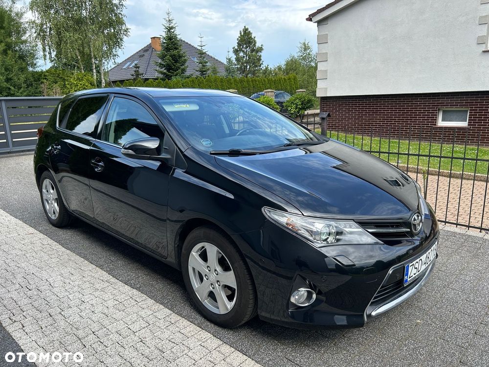 Toyota Auris 1.6 Prestige - 26