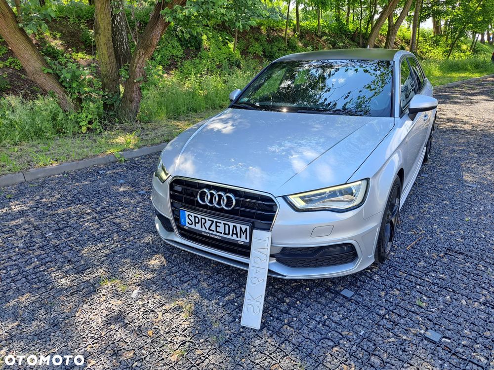 Audi A3 Sportback 1.6 TDI DPF S line Sportpaket - 2