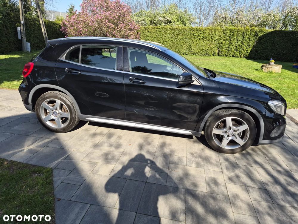 Mercedes-Benz GLA 200 AMG Line - 17