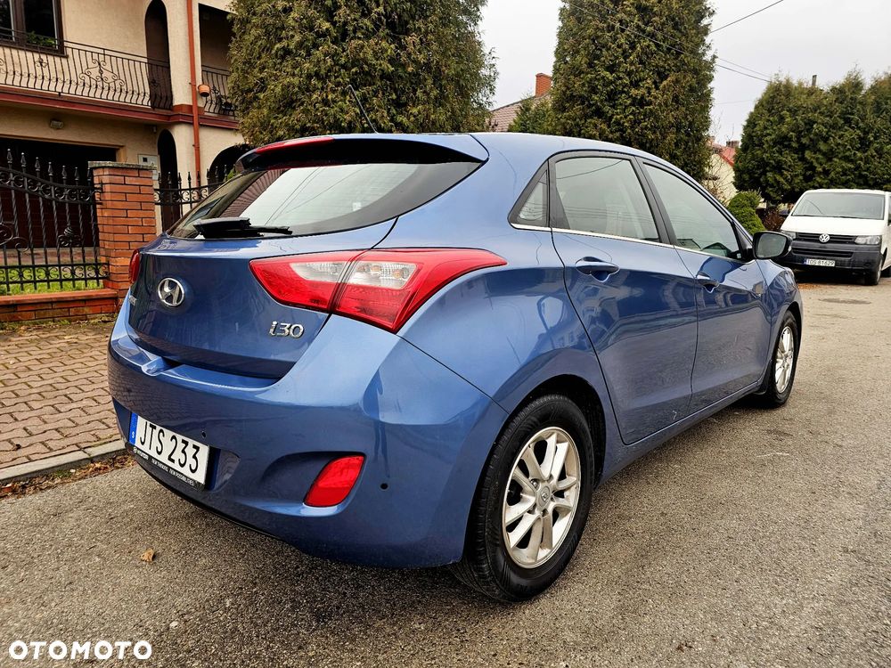 Hyundai i30 1.6 CRDi Premium - 8