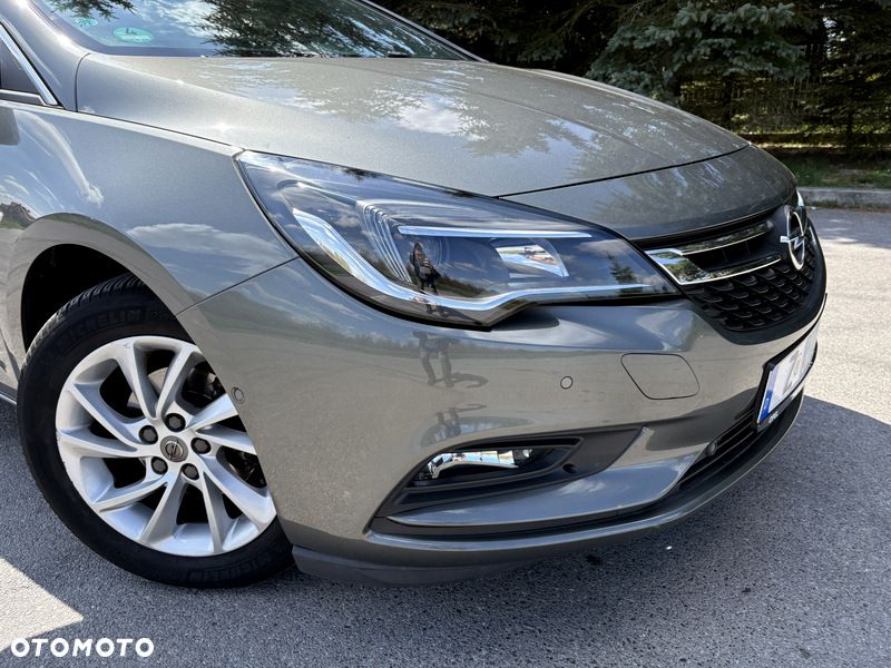 Opel Astra 1.4 Turbo Innovation - 17