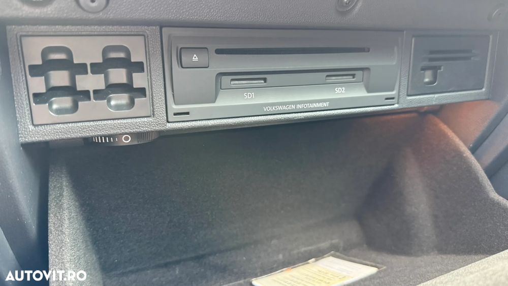 Volkswagen Golf 2.0 TDI (BlueMotion Technology) DSG Highline - 34