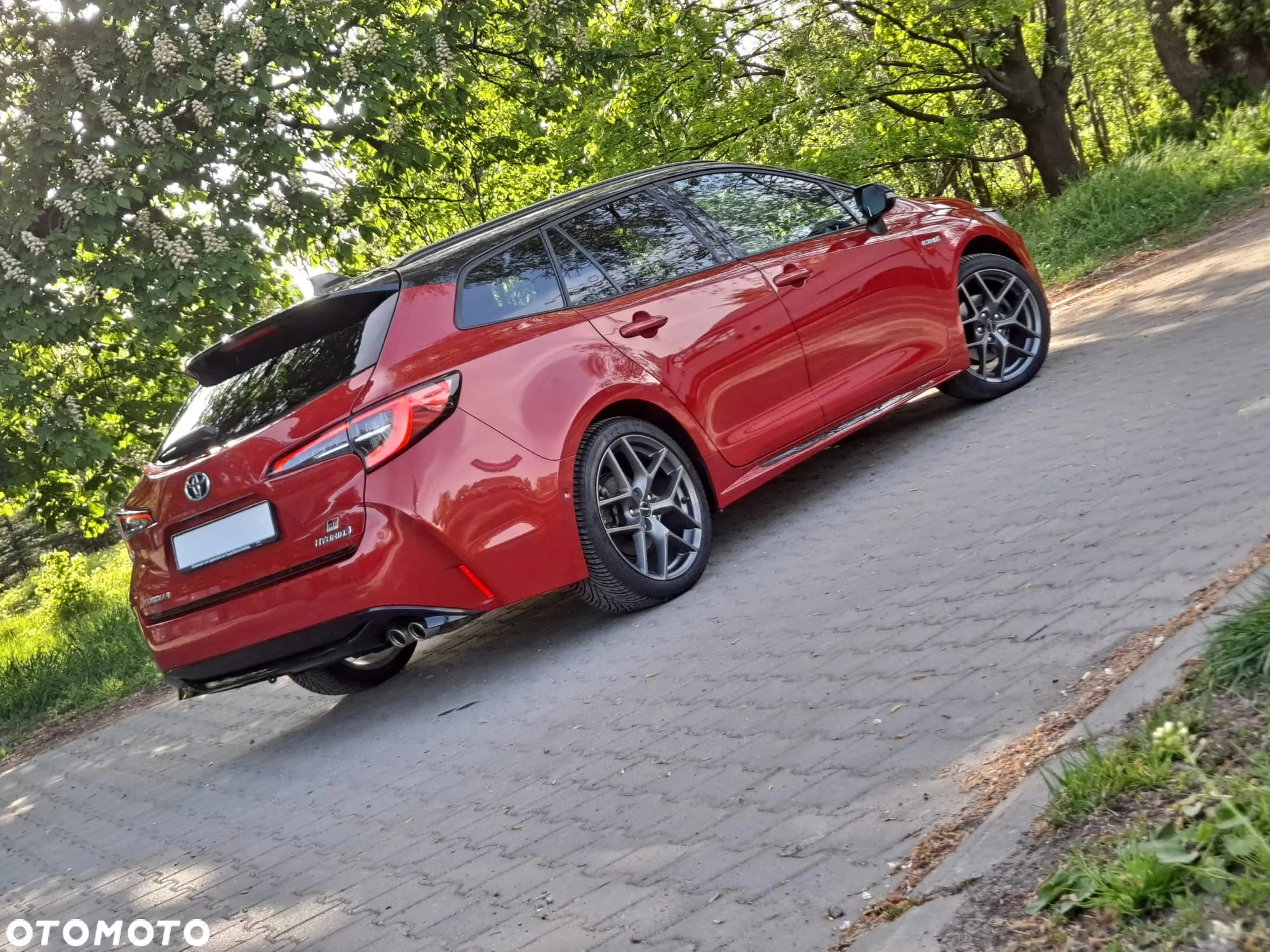Toyota Corolla 2.0 Hybrid Touring Sports GR Sport Black Edition - 14