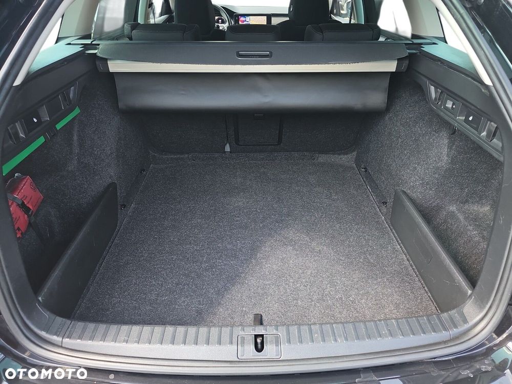 Skoda Octavia 2.0 TDI 4x4 Scout DSG - 15
