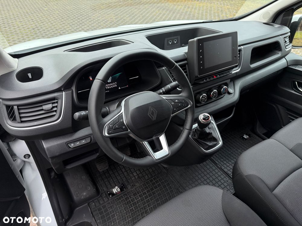 Renault Trafic - 22