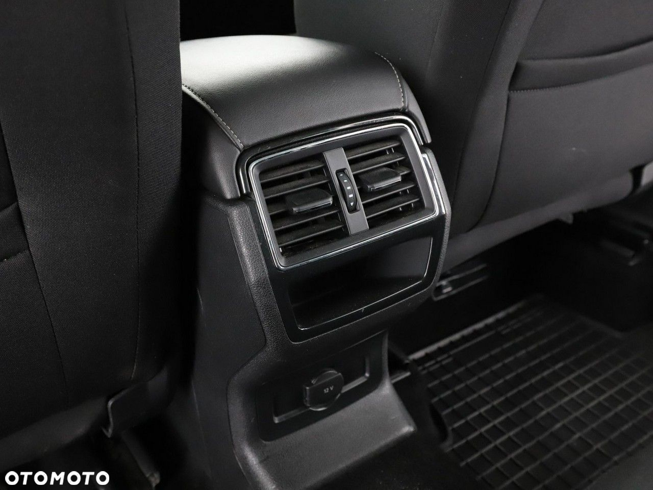 Skoda Karoq - 37
