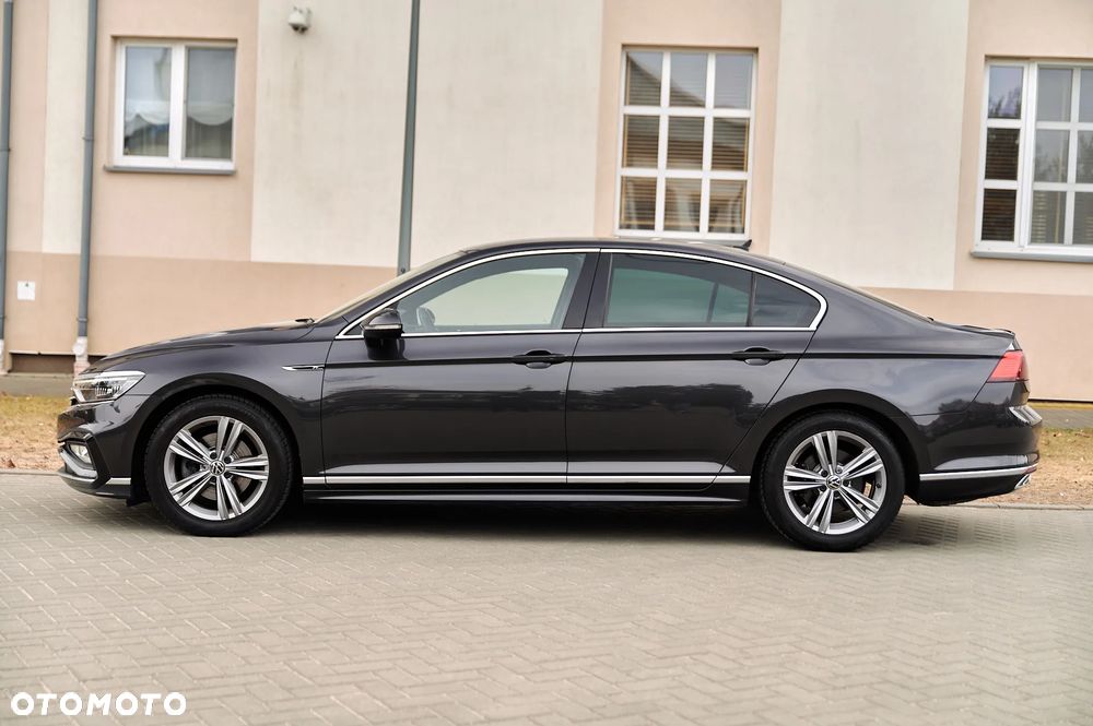 Volkswagen Passat - 13