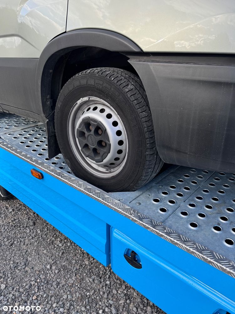 Iveco Daily 70c 180 Pomoc drogowa Autolaweta - 28