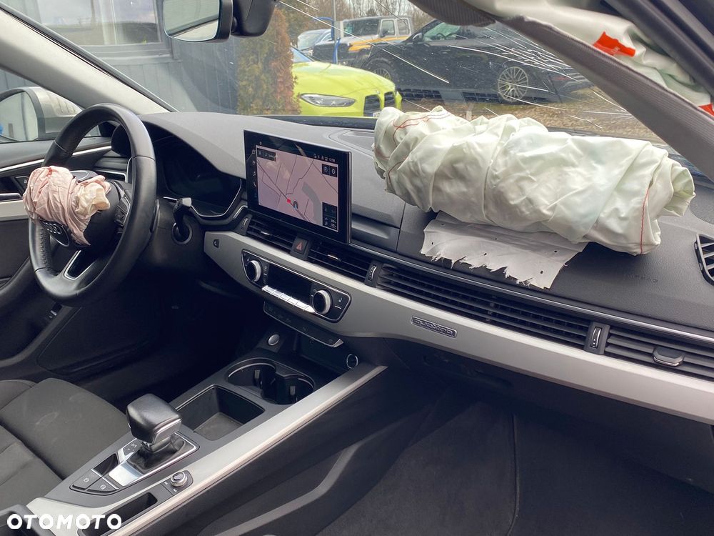 Audi A4 Limousine - 16