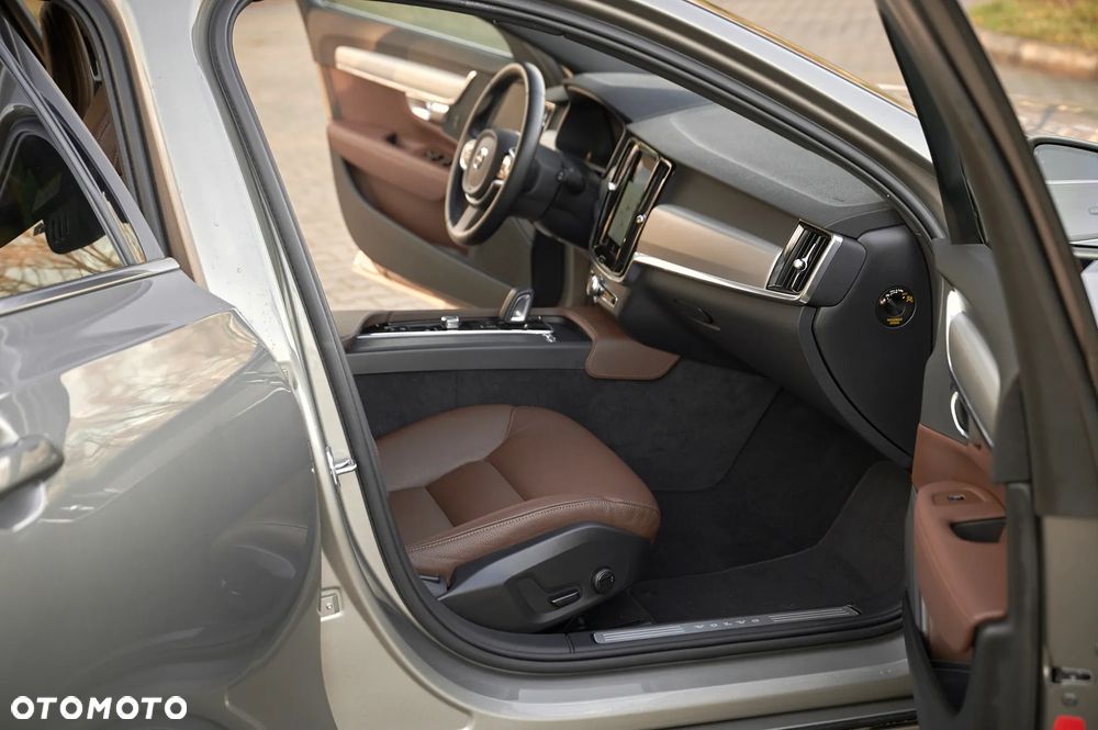 Volvo V90 B4 B Geartronic Momentum Pro - 28