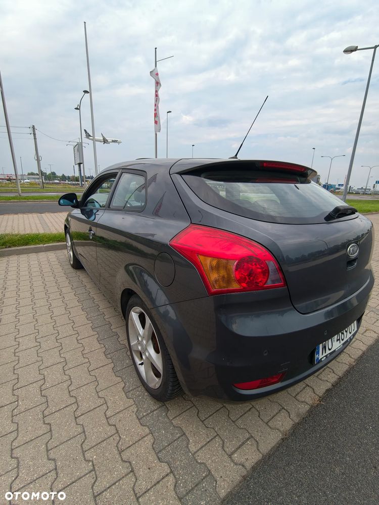 Kia ProCeed 2.0 Optimum + - 11