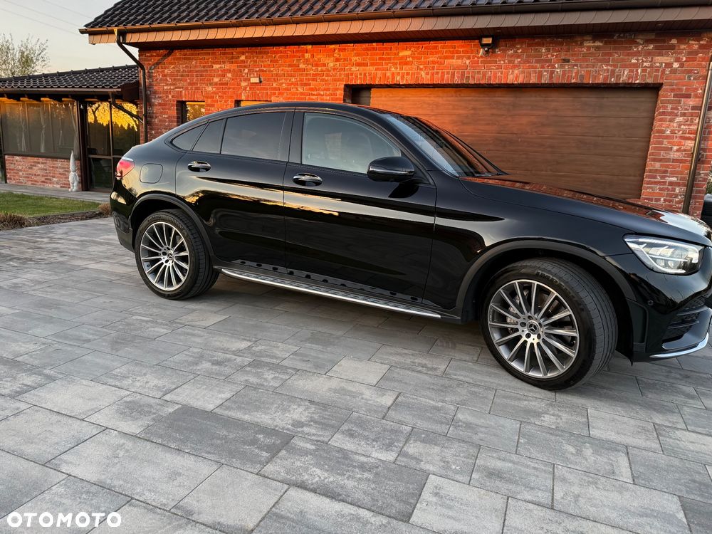 Mercedes-Benz GLC 300 d 4Matic 9G-TRONIC AMG Line - 3