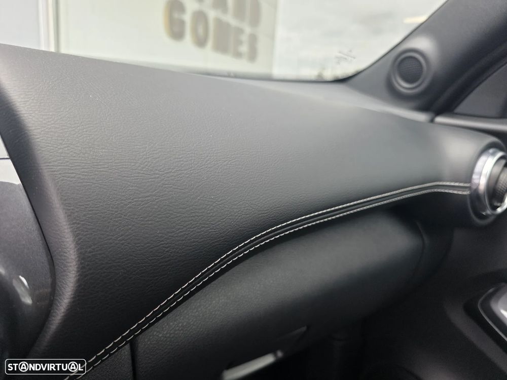 Nissan Juke 1.0 DIG-T N-Connecta NAV.+TwoTone NC DCT - 24