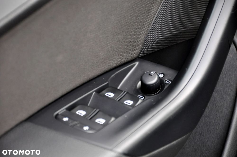 Audi Q3 2.0 TDI Design - 40