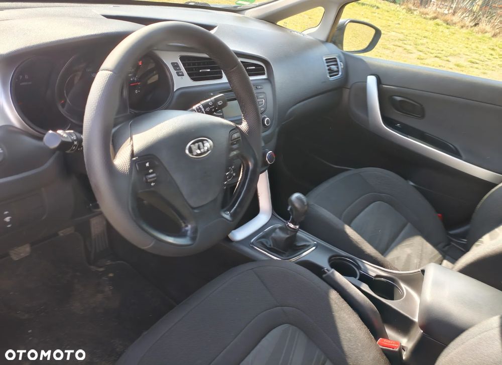 Kia Ceed 1.4 CVVT Attract - 5