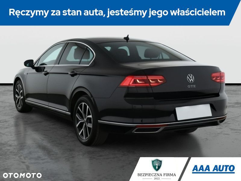 Volkswagen Passat - 6