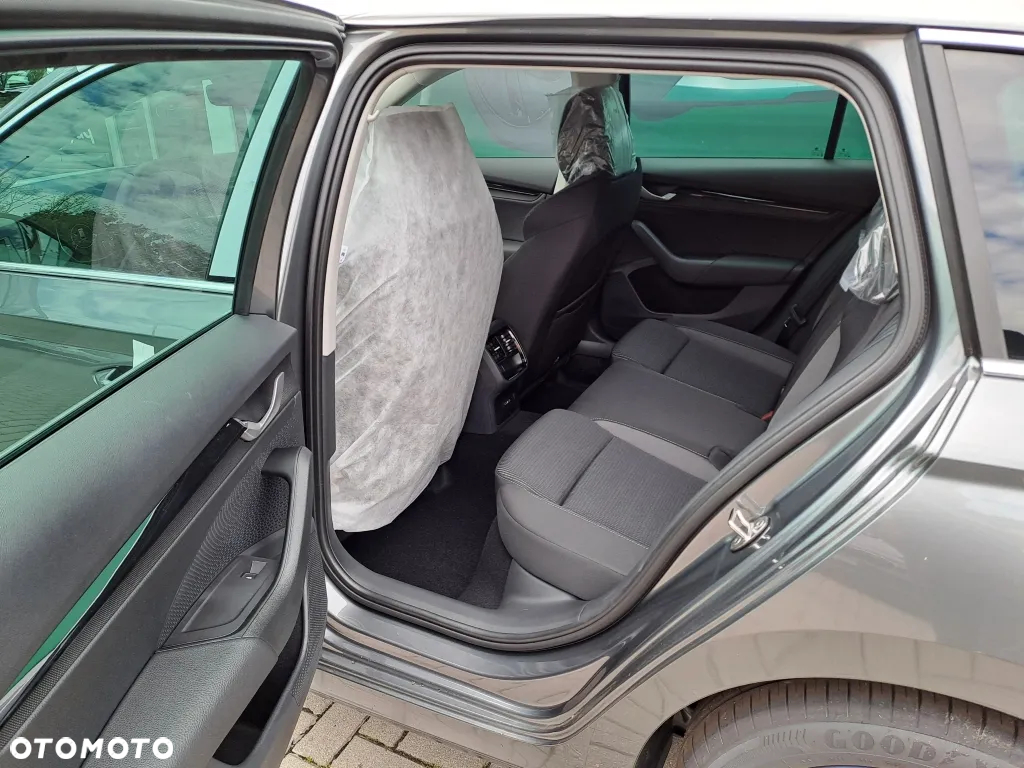 Skoda Octavia - 6
