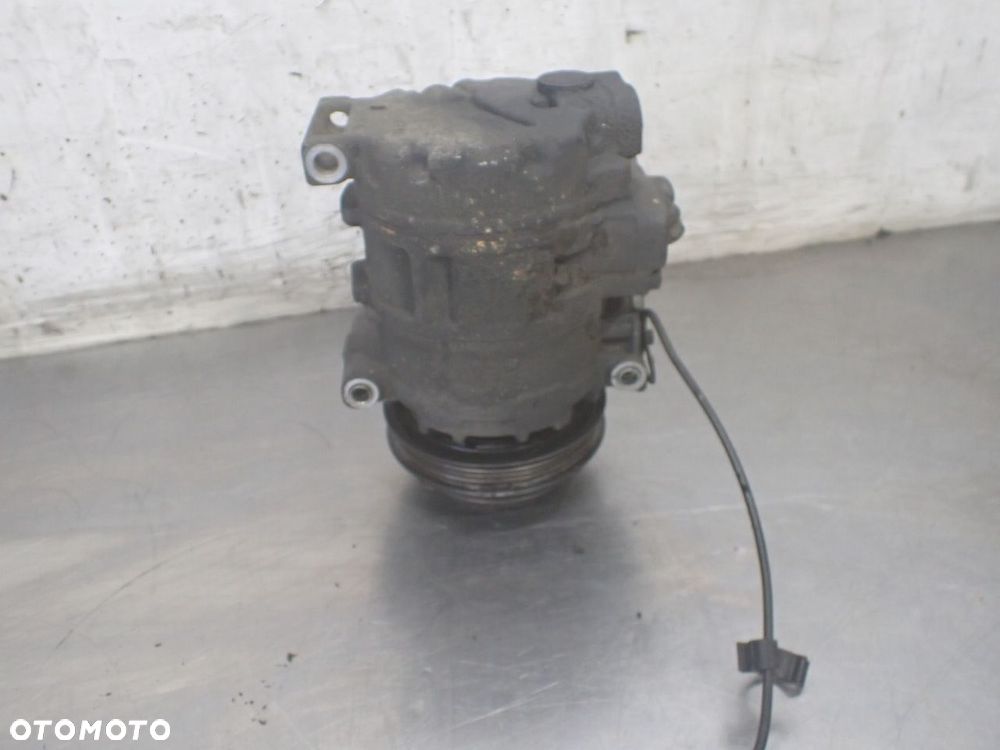 SPRĘŻARKA KLIMATYZACJI AUDI A6 C5 2.5 - 5