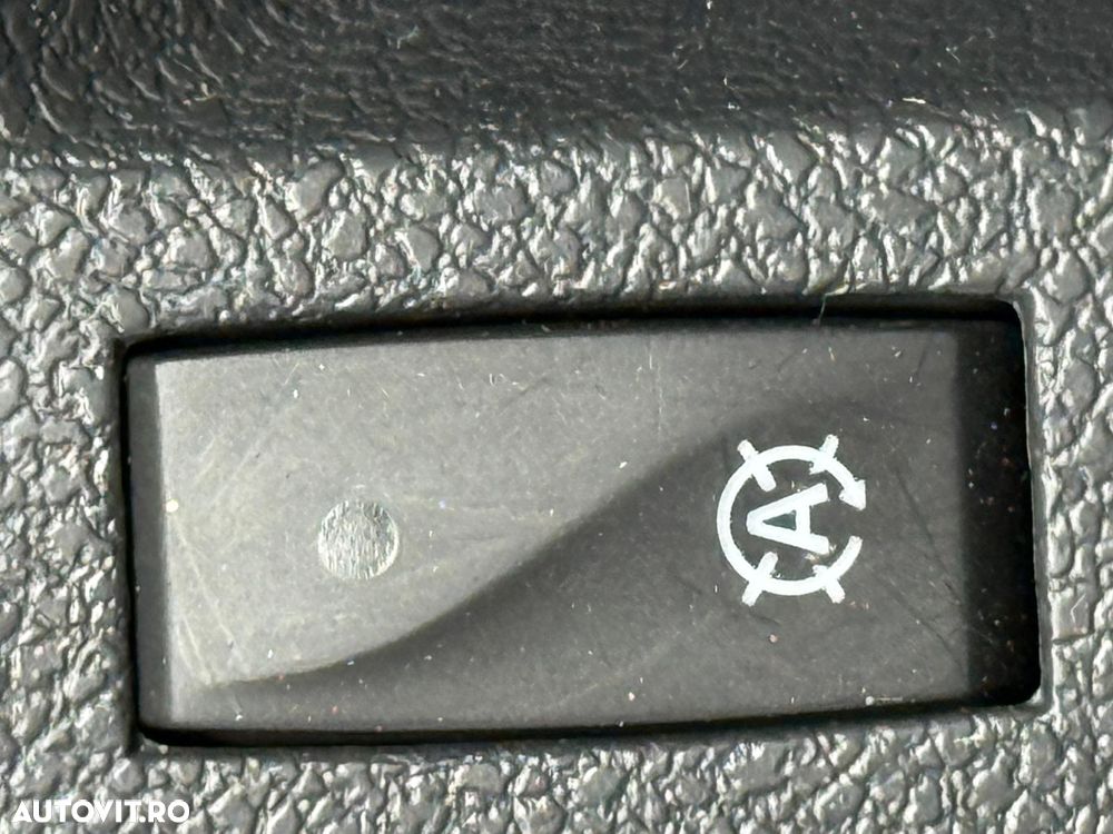 Dacia Dokker Blue dCi 95 Stepway Celebration - 11