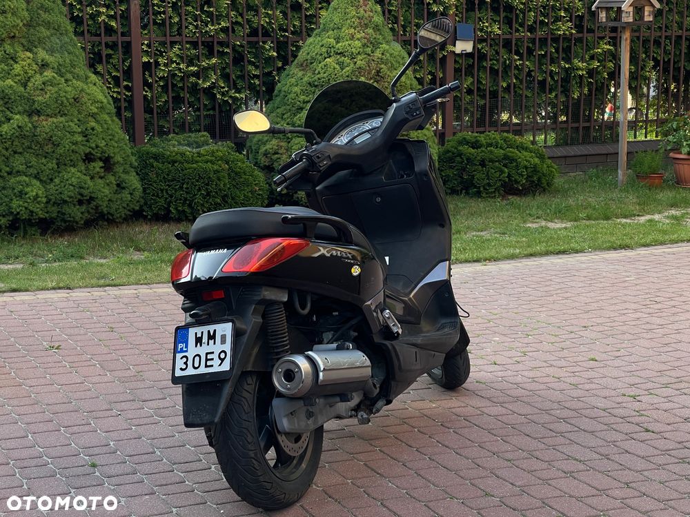 Yamaha X-max - 4