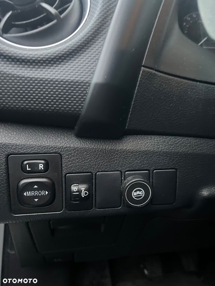 Toyota Auris - 18