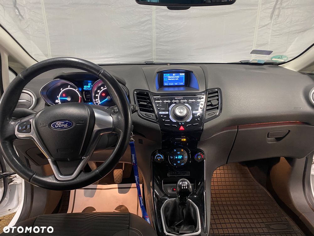 Ford Fiesta 1.6 TDCi ECOnetic Trend ASS - 11