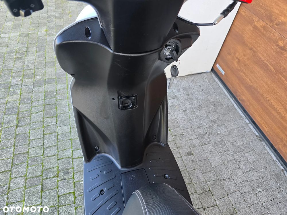 Peugeot Kisbee - 10