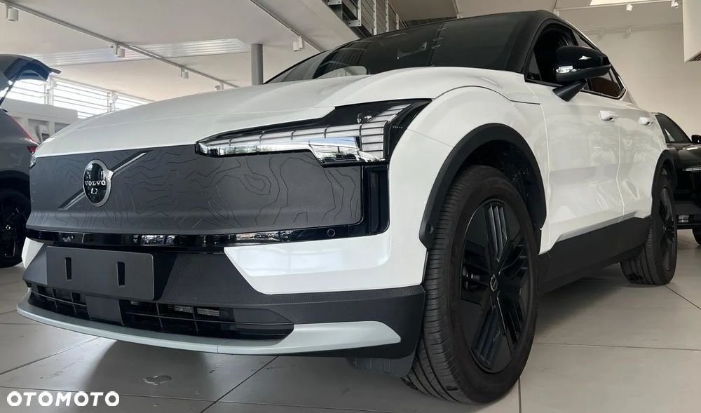 Volvo EX30 69kWh Twin Motor Ultra Black Edition - 5