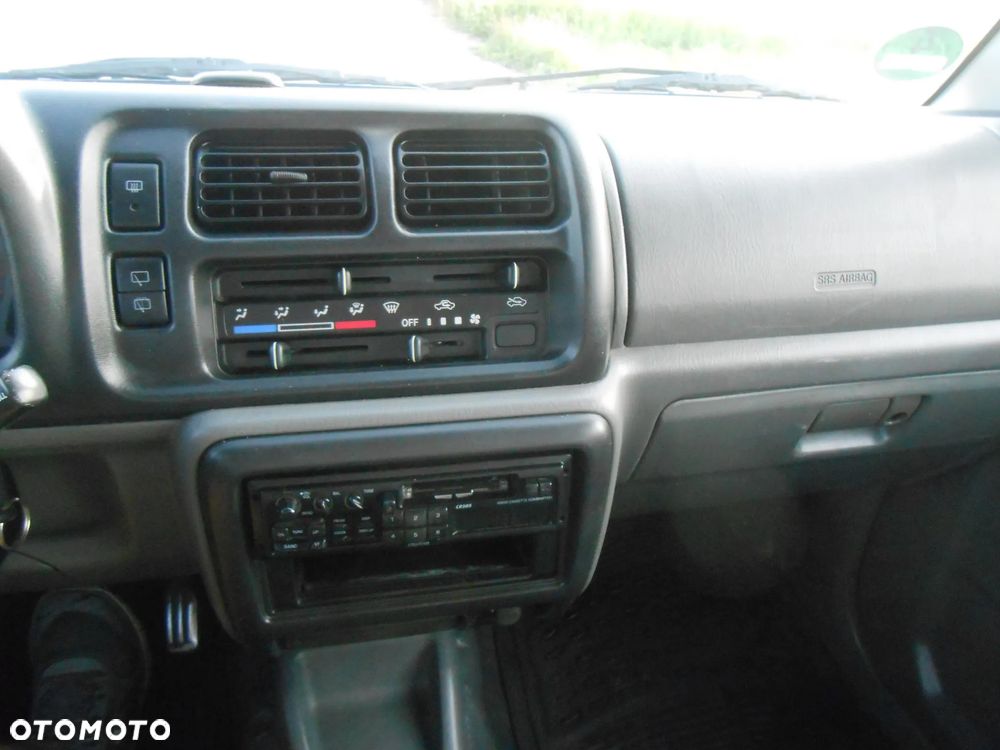 Suzuki Jimny 1.3 JLX - 11