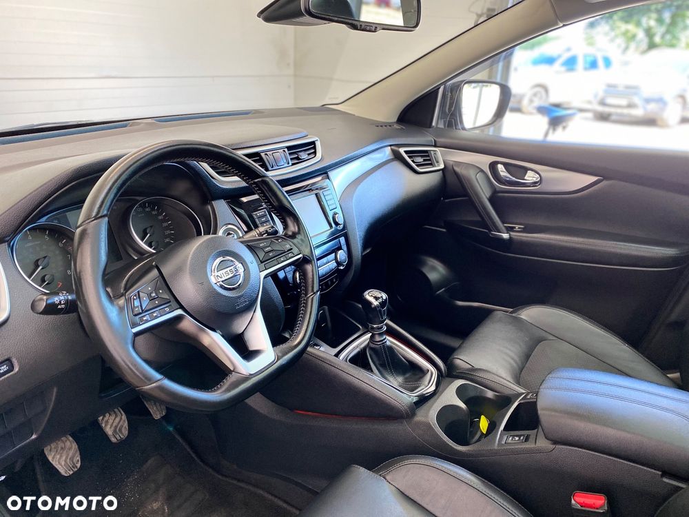 Nissan Qashqai 1.3 DIG-T N-WAY - 10