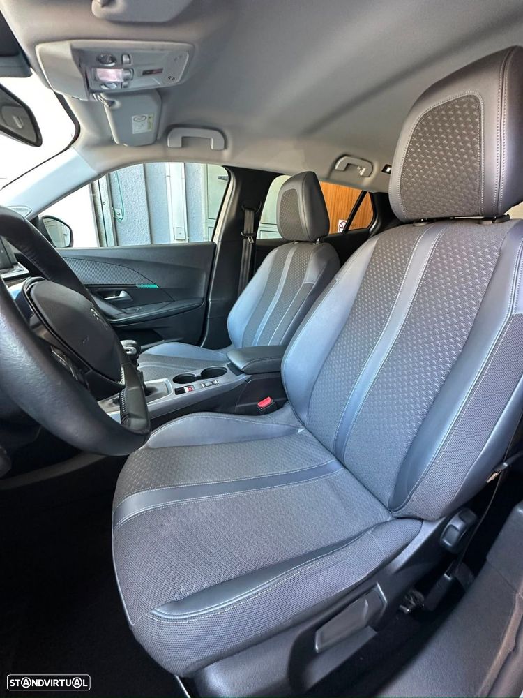 Peugeot 2008 1.2 PureTech Allure - 9
