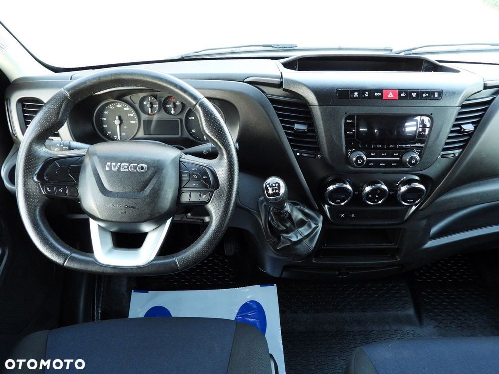 Iveco DAILY 35S14 SKRZYNIA PODWÓJNA KABINA DOKA 7 MIEJSC TEMPOMAT KLIMATYZACJA  140KM - 22