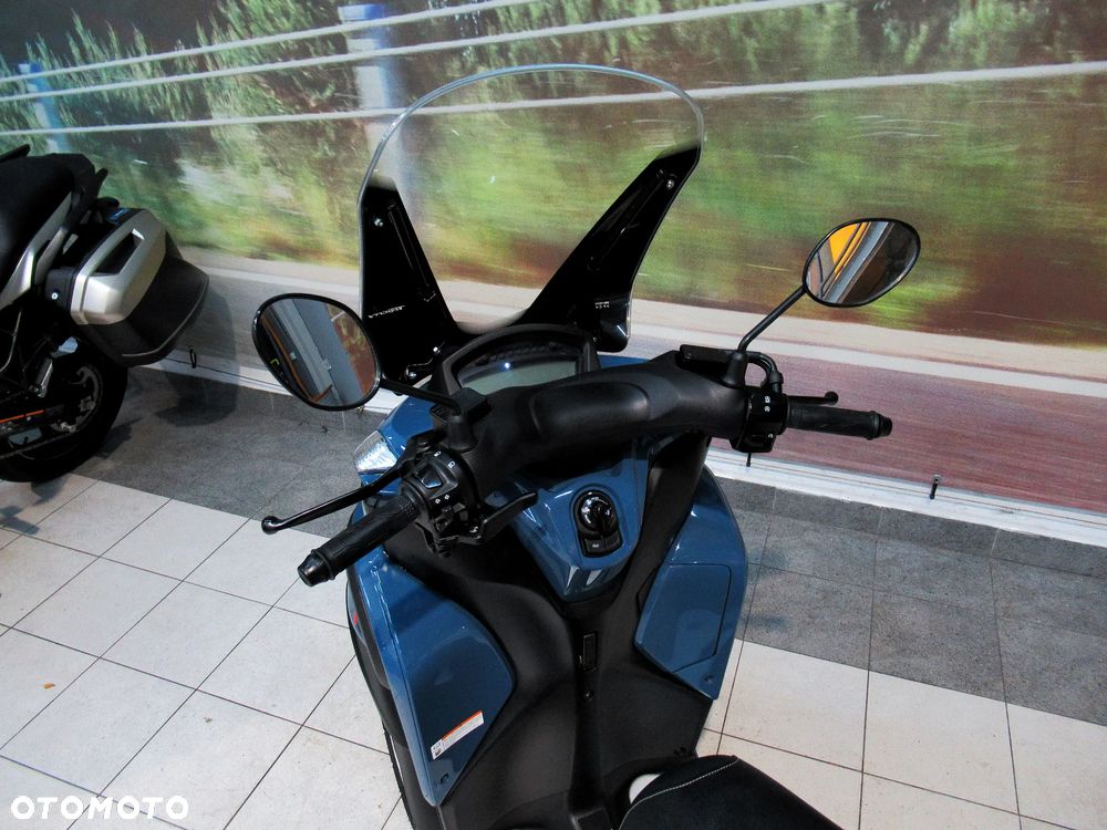 Yamaha Tricity - 11
