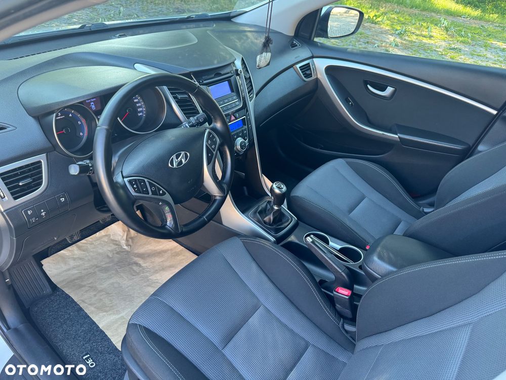Hyundai i30 blue 1.6 CRDi Classic Navigation - 20