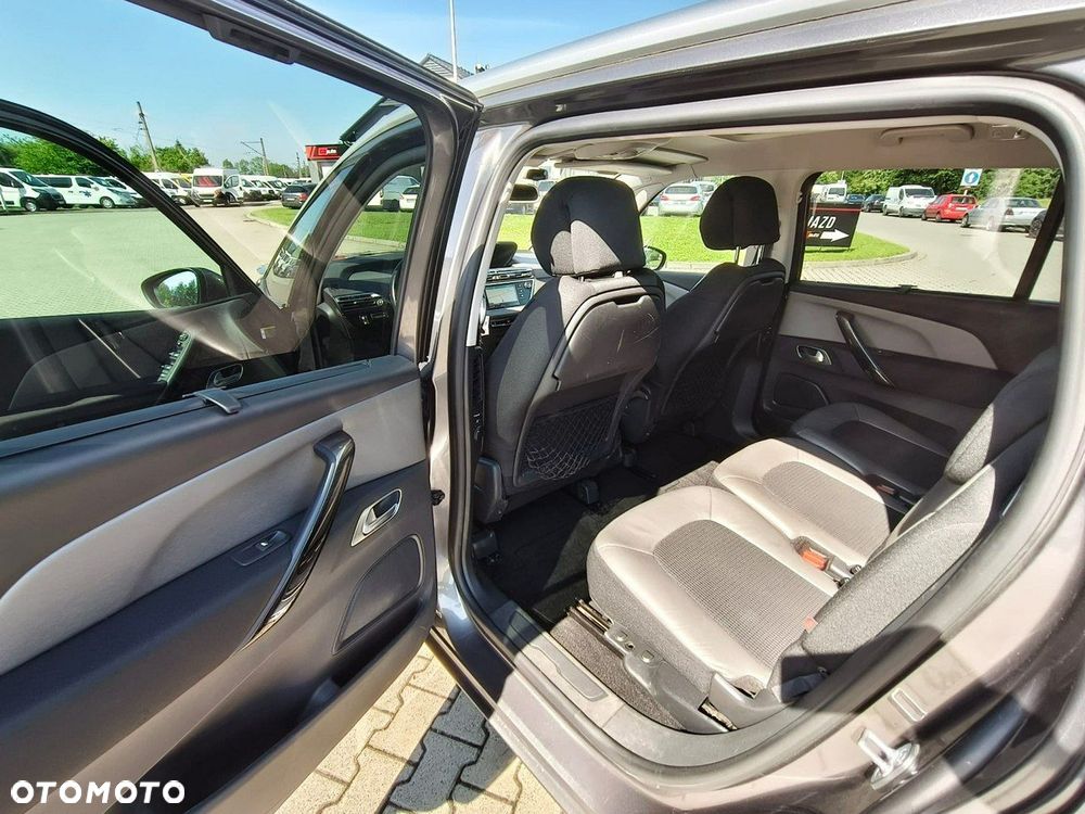 Citroën C4 Grand Picasso - 19