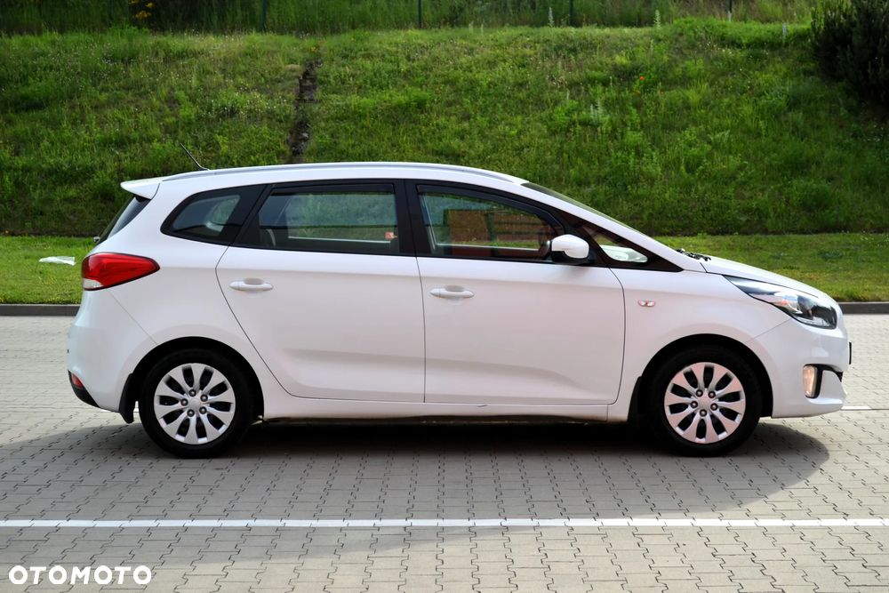 Kia Carens 1.6 GDI L - 27