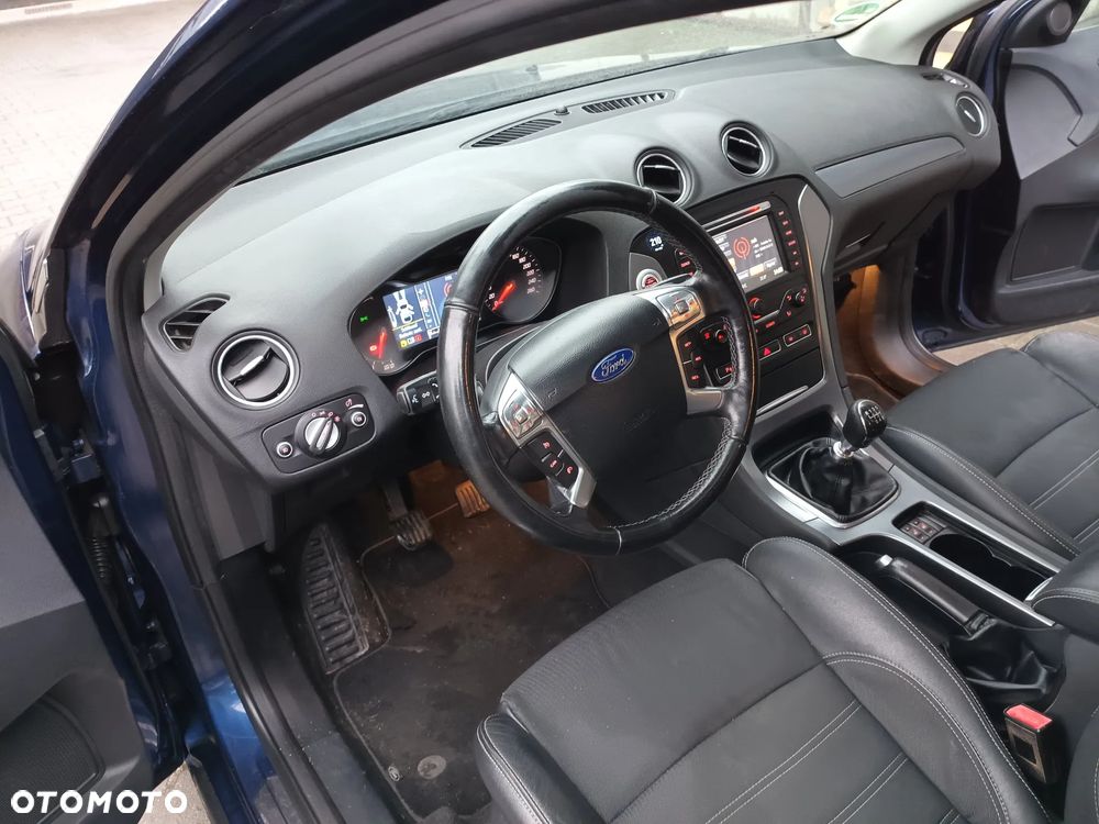 Ford Mondeo 2.0 TDCi Titanium - 24