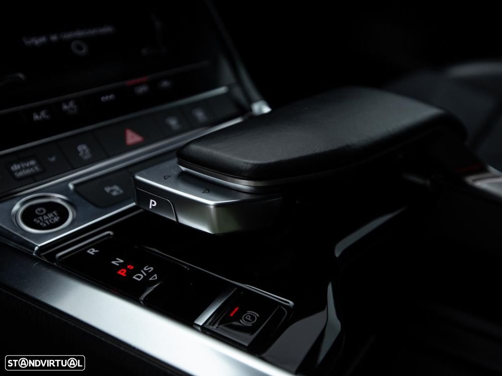 Audi e-tron 55 quattro S line - 30