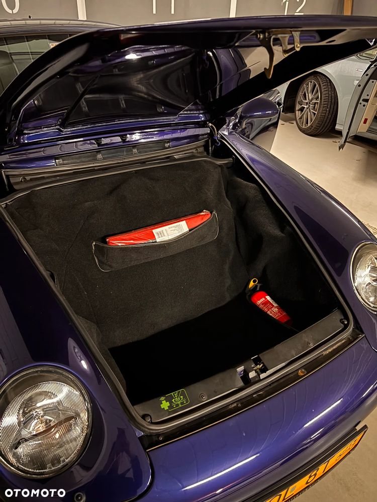 Porsche 911 Carrera - 19