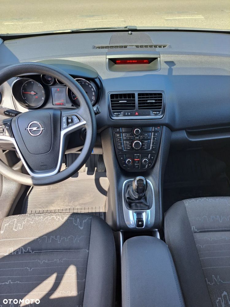 Opel Meriva - 10