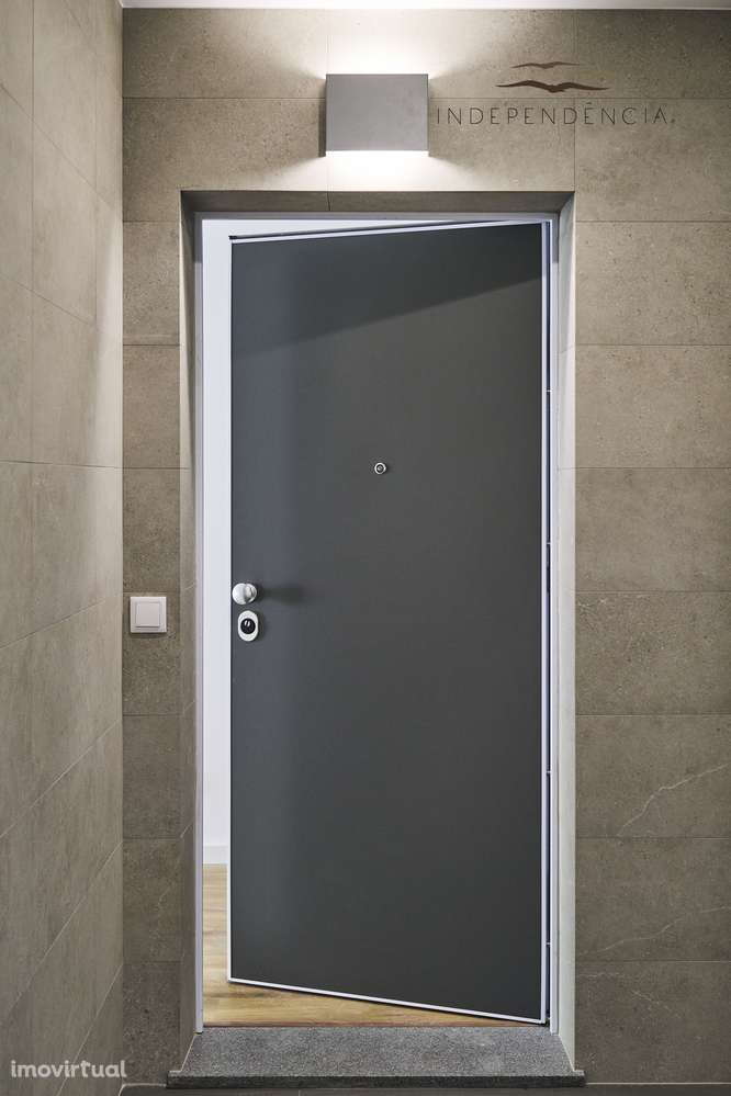 Apartamento T2 || Novo || Praia da Nazaré - Grande imagem: 2/22