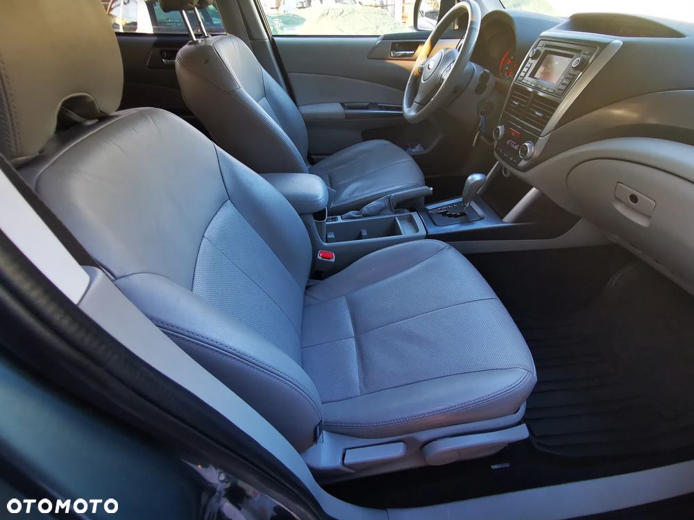 Subaru Forester 2.5 X Limited - 24