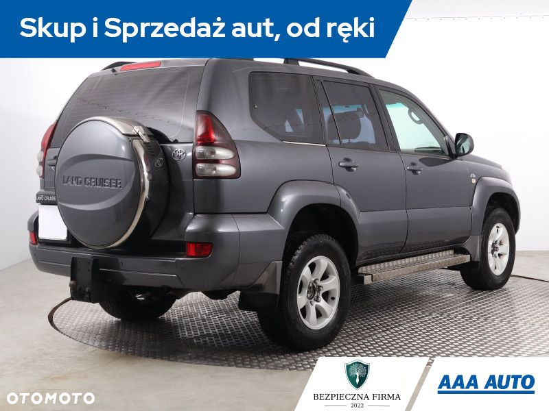 Toyota Land Cruiser - 2