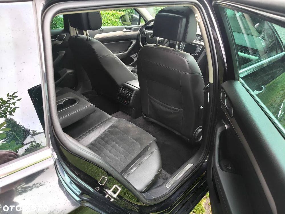 Volkswagen Passat - 26