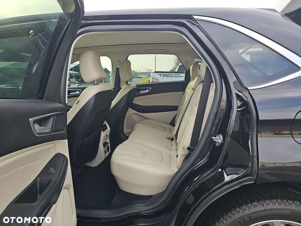 Ford Edge - 15